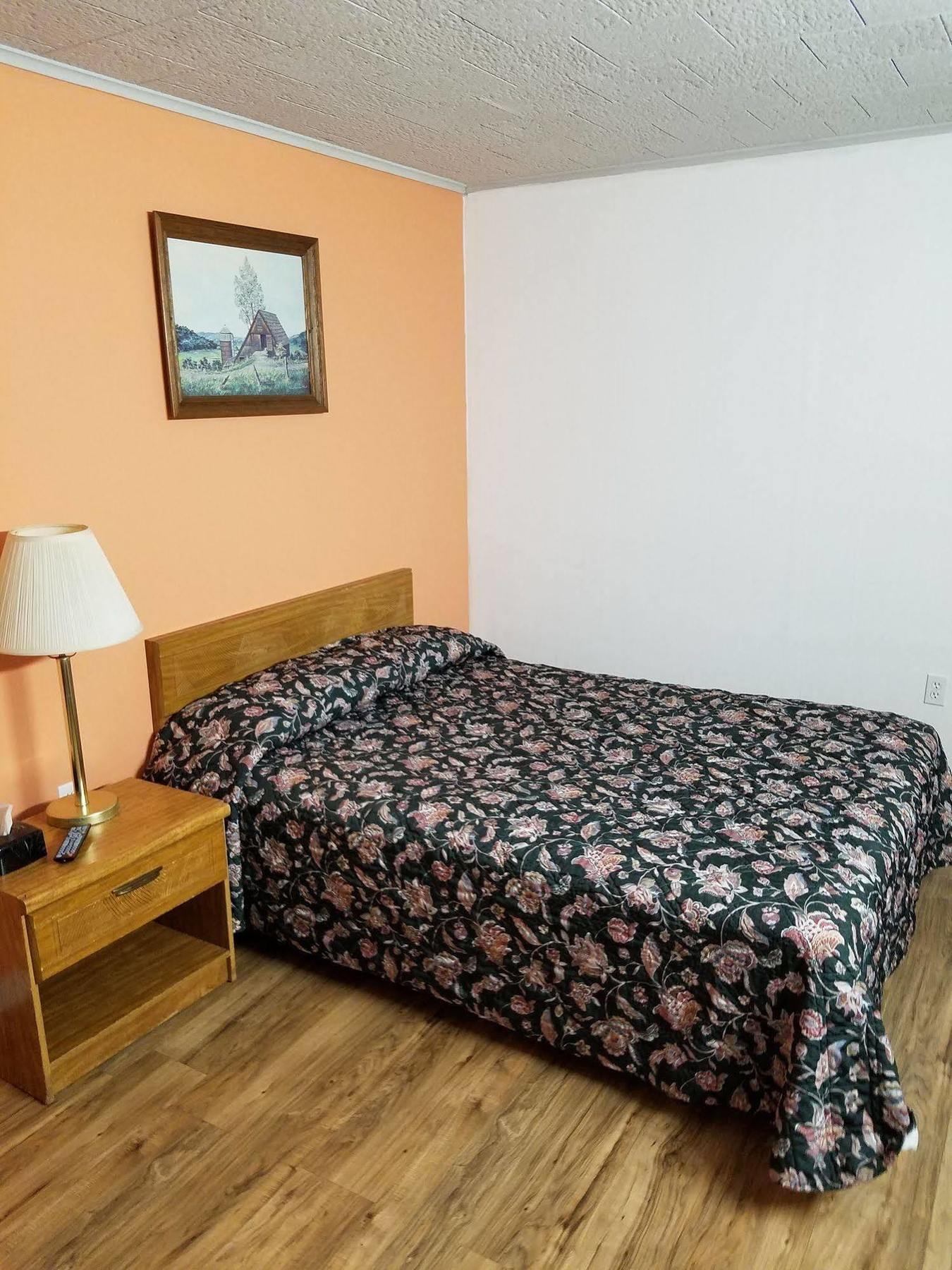 The Budget Inn Palatino Bridge Extérieur photo