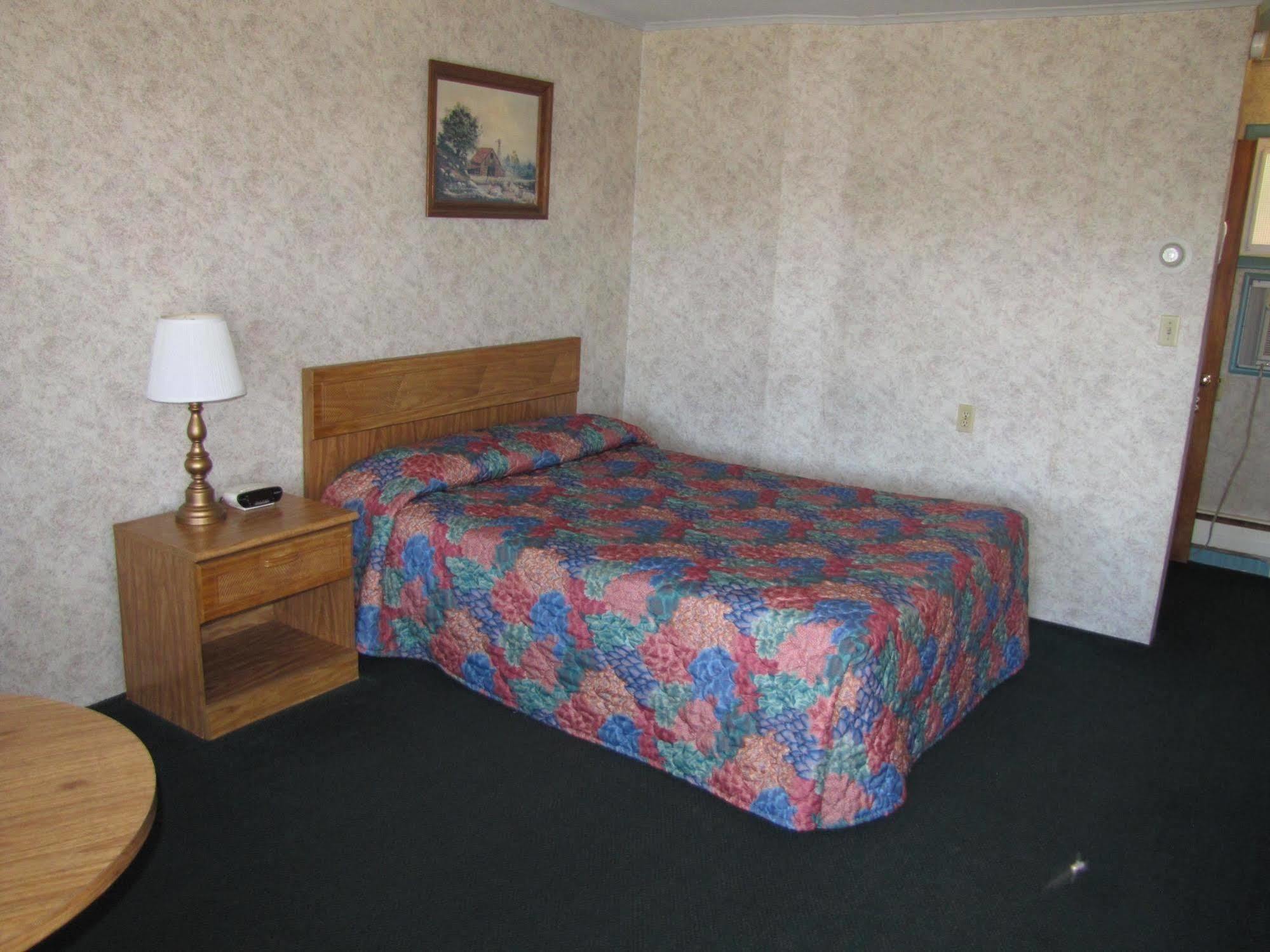 The Budget Inn Palatino Bridge Extérieur photo
